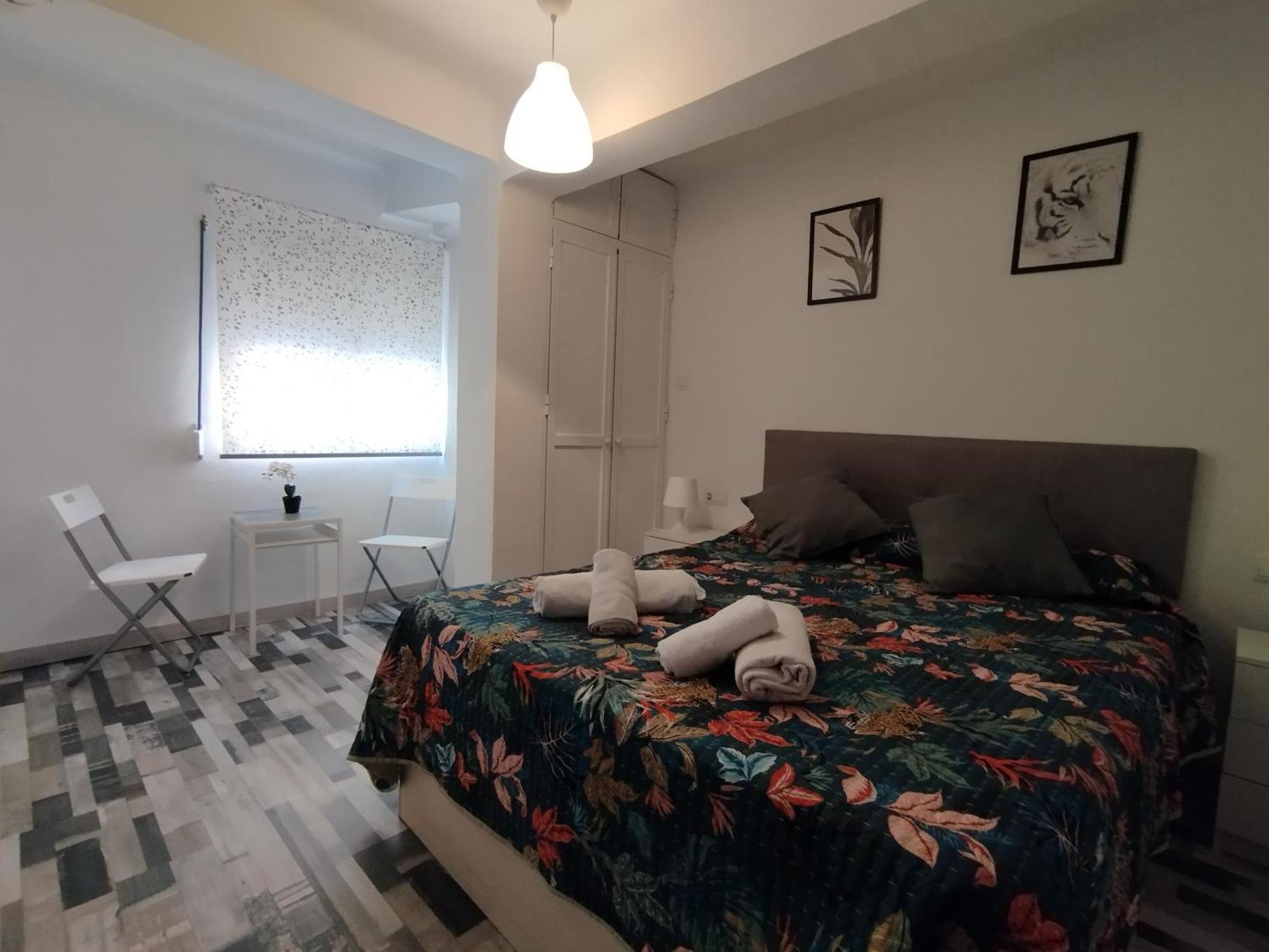 Alhondiga El Palo Apartment